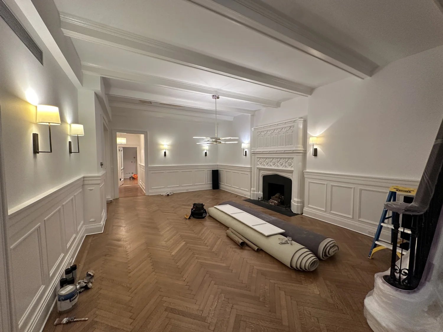 Mint interior painting work — painting gallery 33