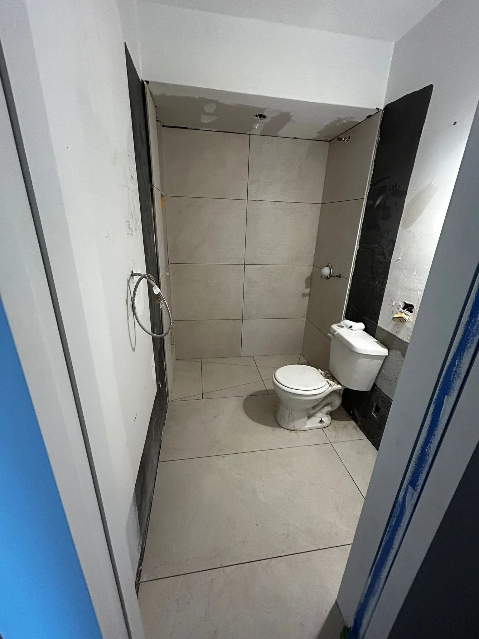 Mint bathroom renovation — bathroom gallery 08