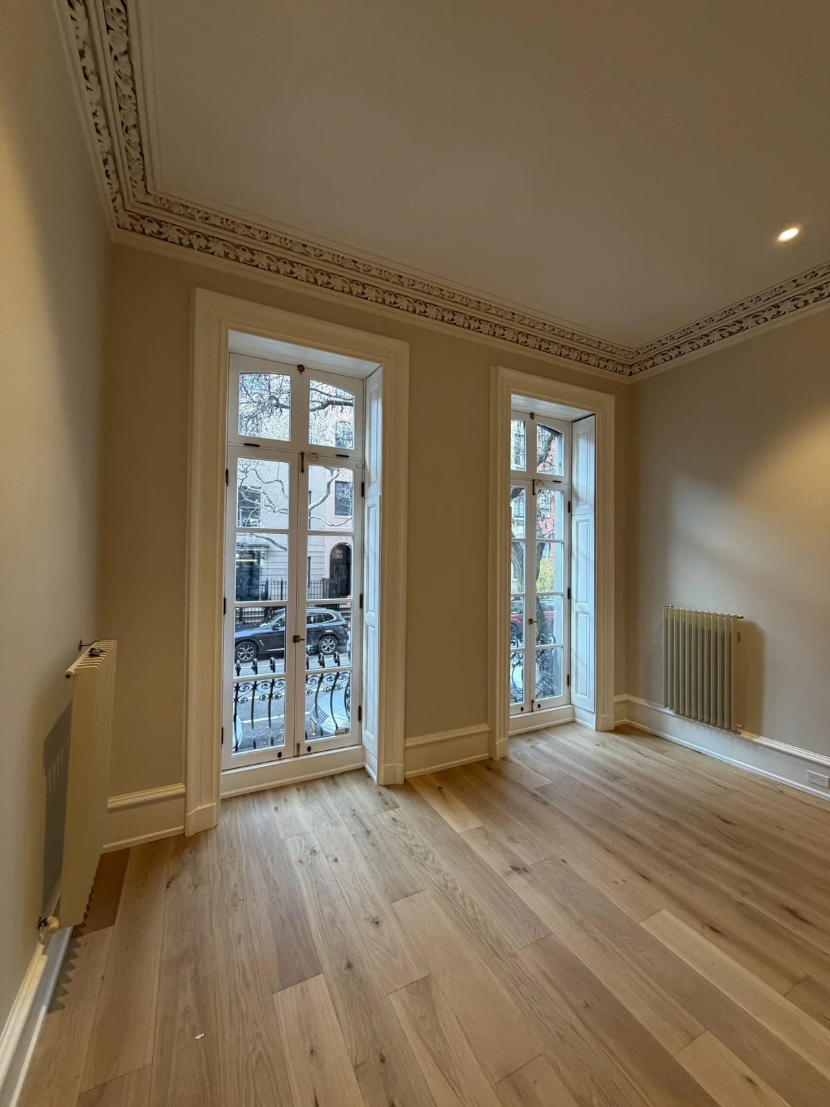 Mint interior painting work — painting gallery 03