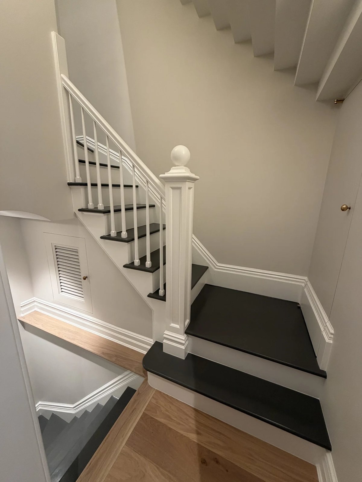 Mint interior painting work — painting gallery 25