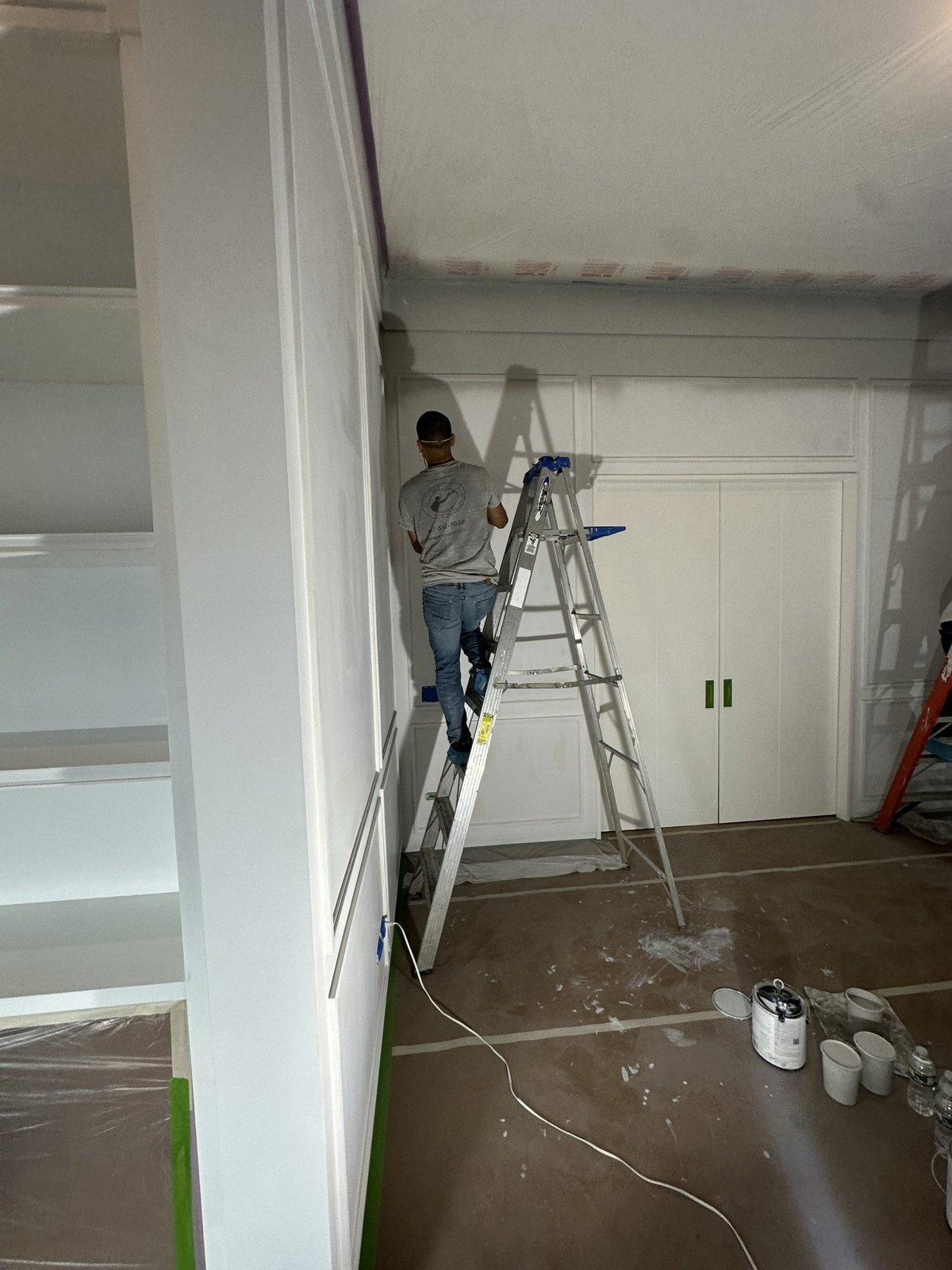 Mint interior painting work — painting gallery 10
