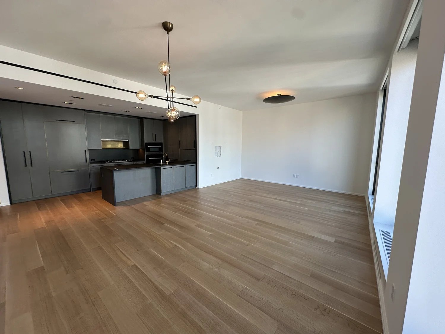 Mint interior painting work — painting gallery 49