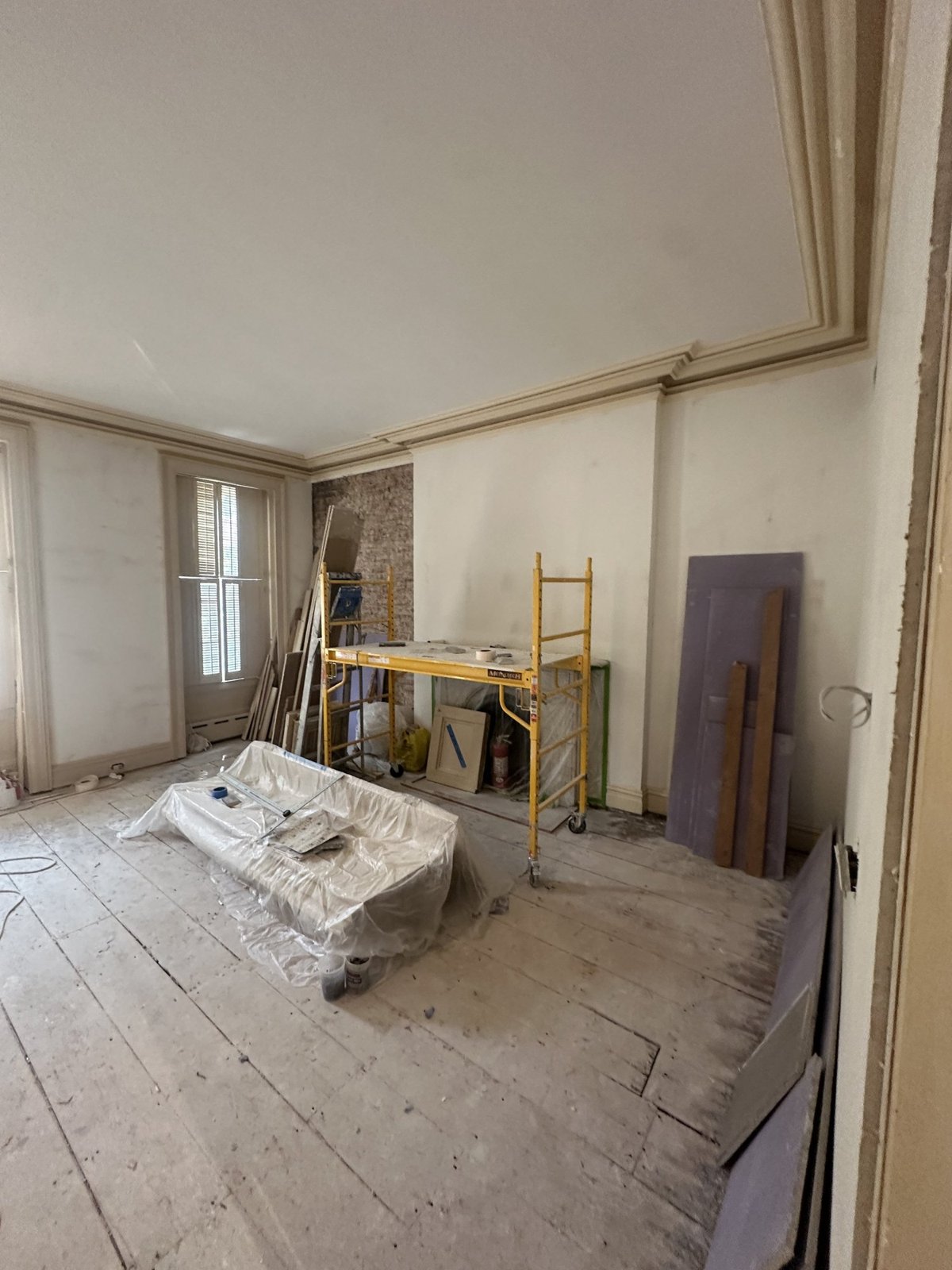 Mint interior painting work — painting gallery 54