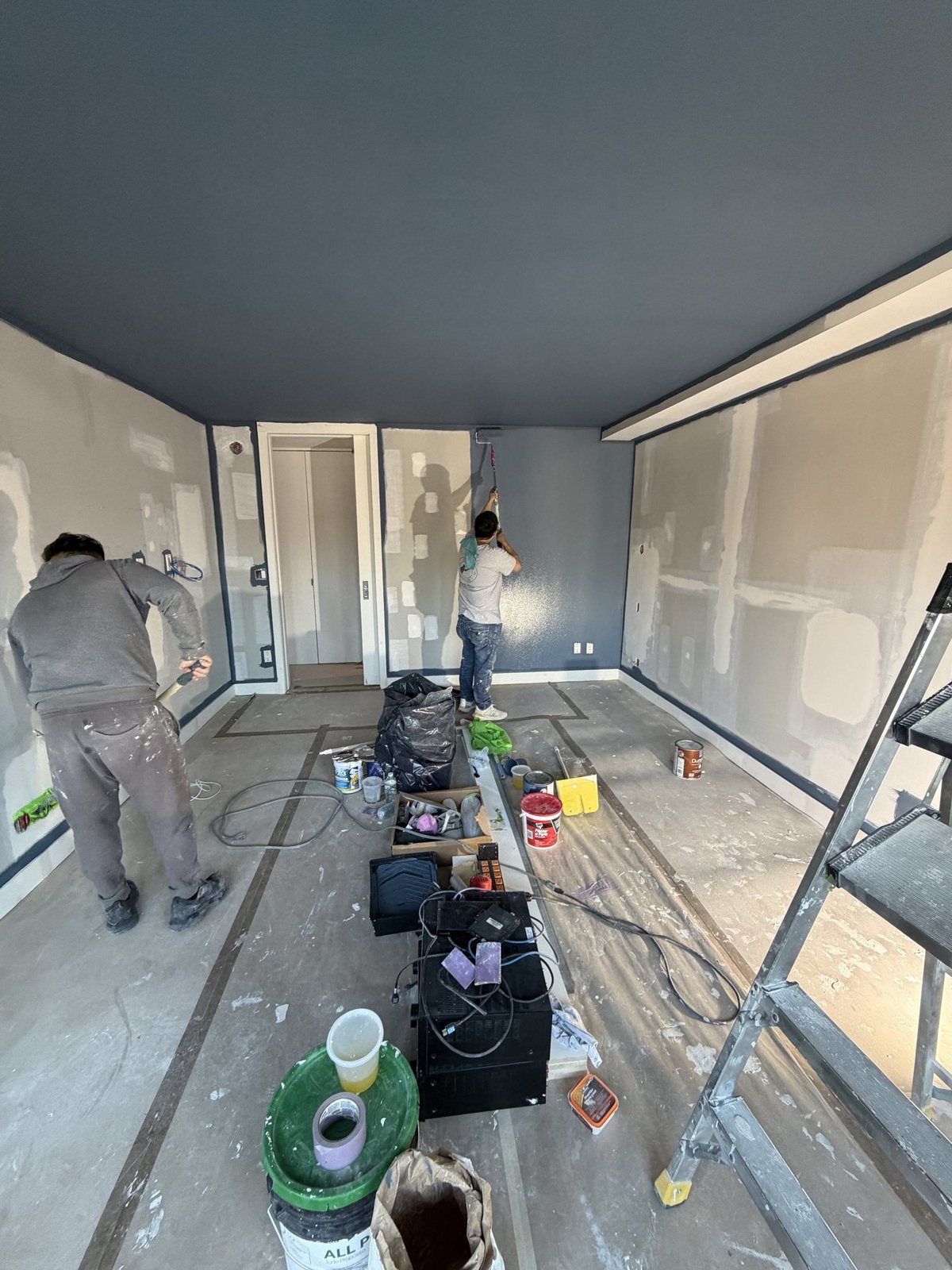 Mint interior painting work — painting gallery 15