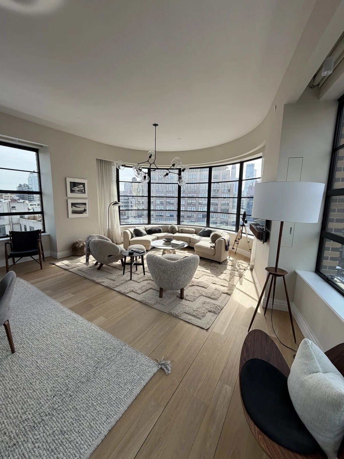 Mint interior painting work — painting gallery 27