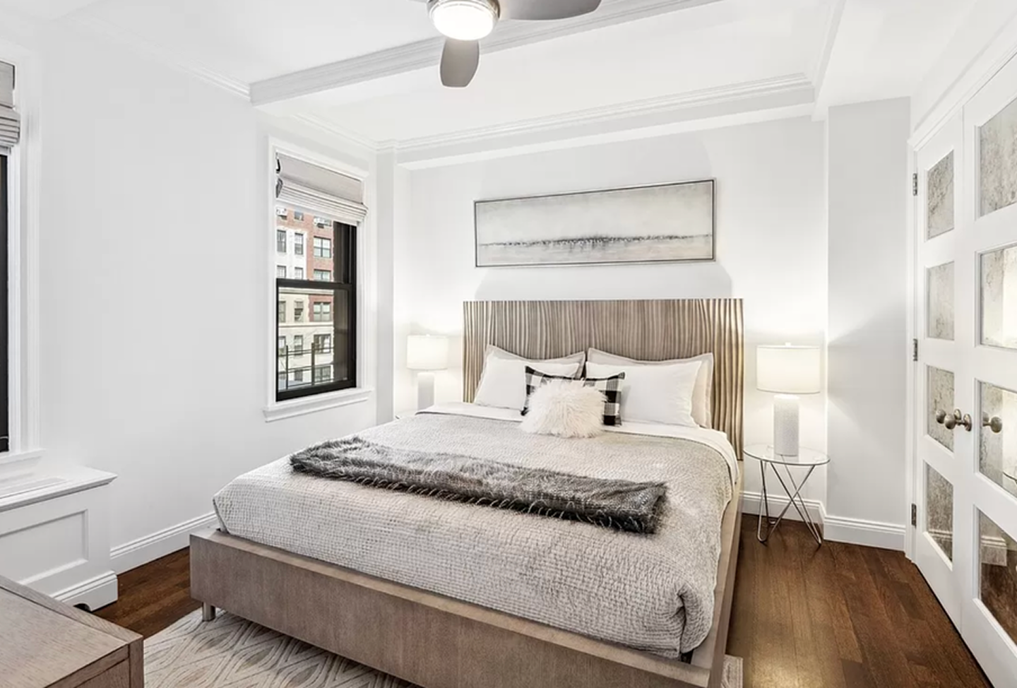 interior bathroom painting